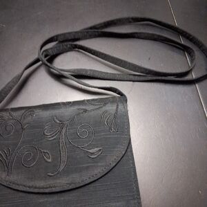IT'S Elegant Black Shoulder Bag  6.5"×8"×3.5"